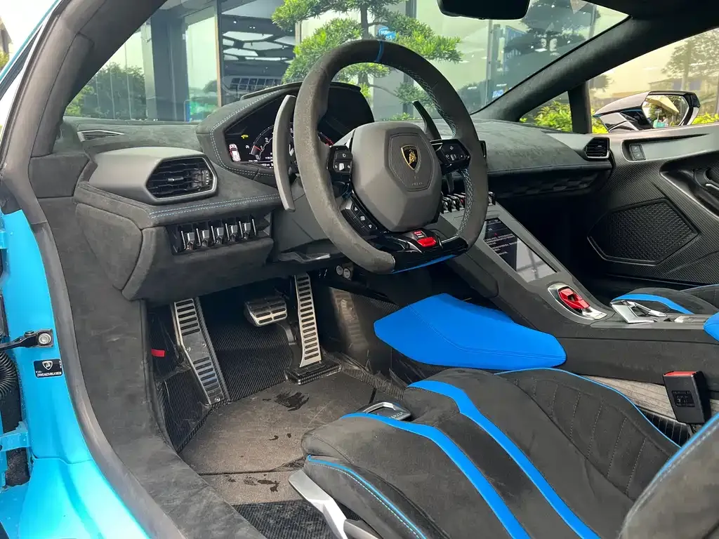 Lamborghini Huracan — фото 7