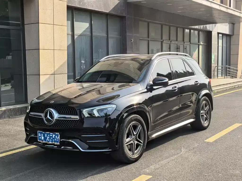 Mercedes-Benz GLE — фото 1