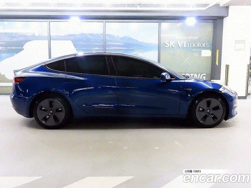 Tesla Model 3 — фото 4