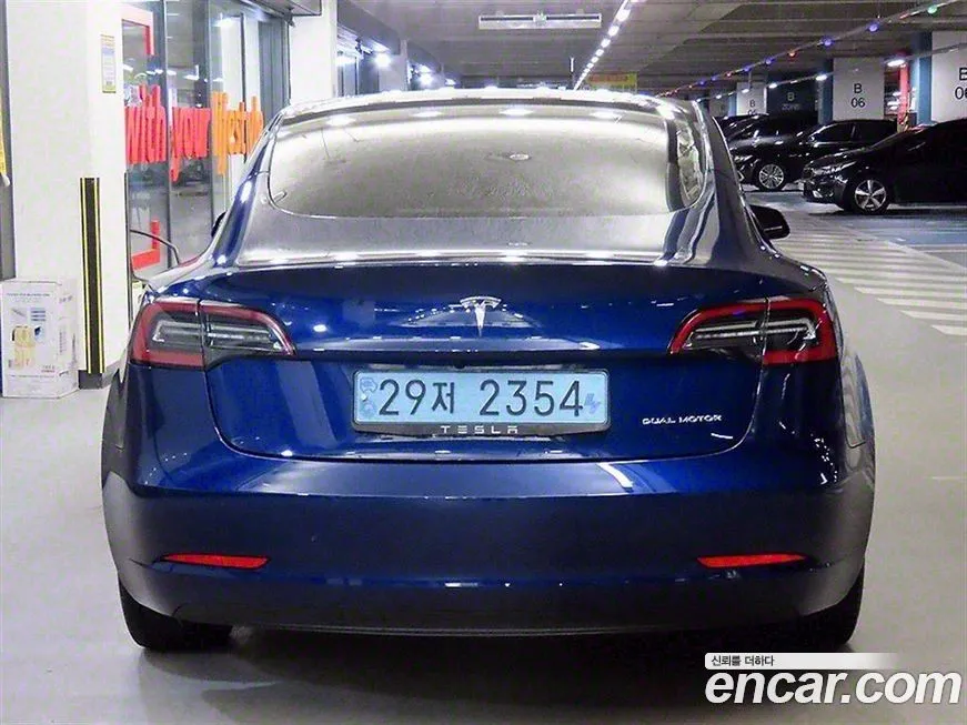 Tesla Model 3 — фото 8