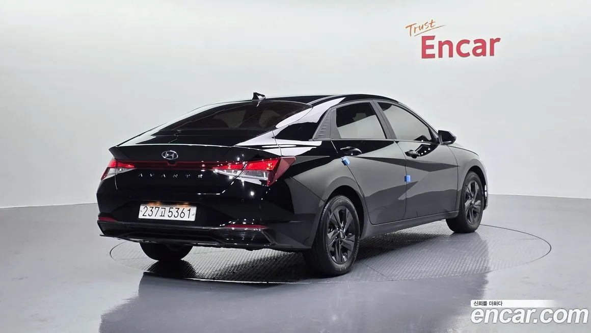 Hyundai AVANTE — фото 4