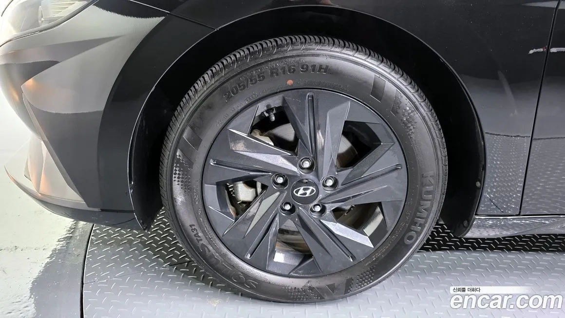 Hyundai AVANTE — фото 8