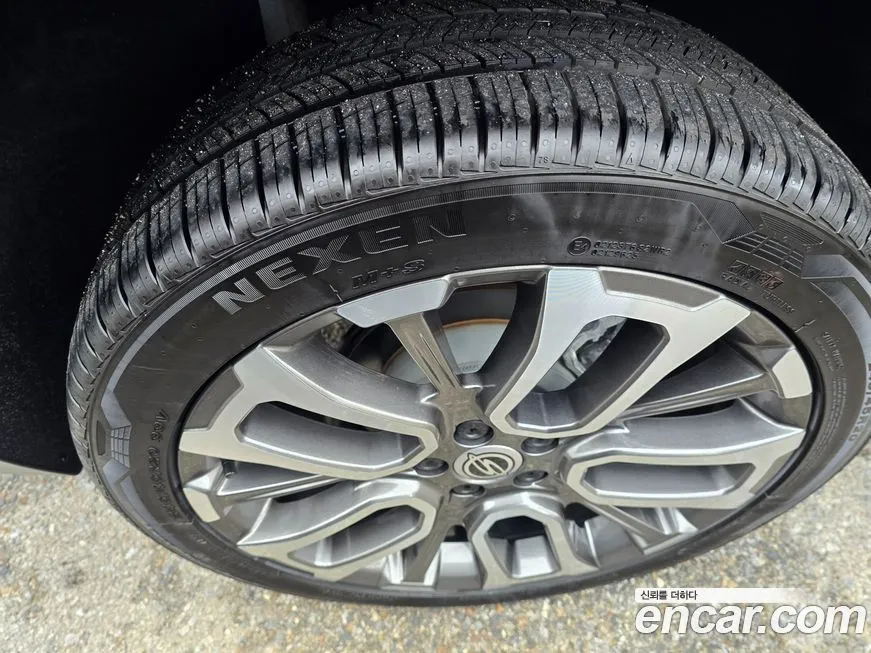 KG Mobility (Ssangyong) Torres — фото 10