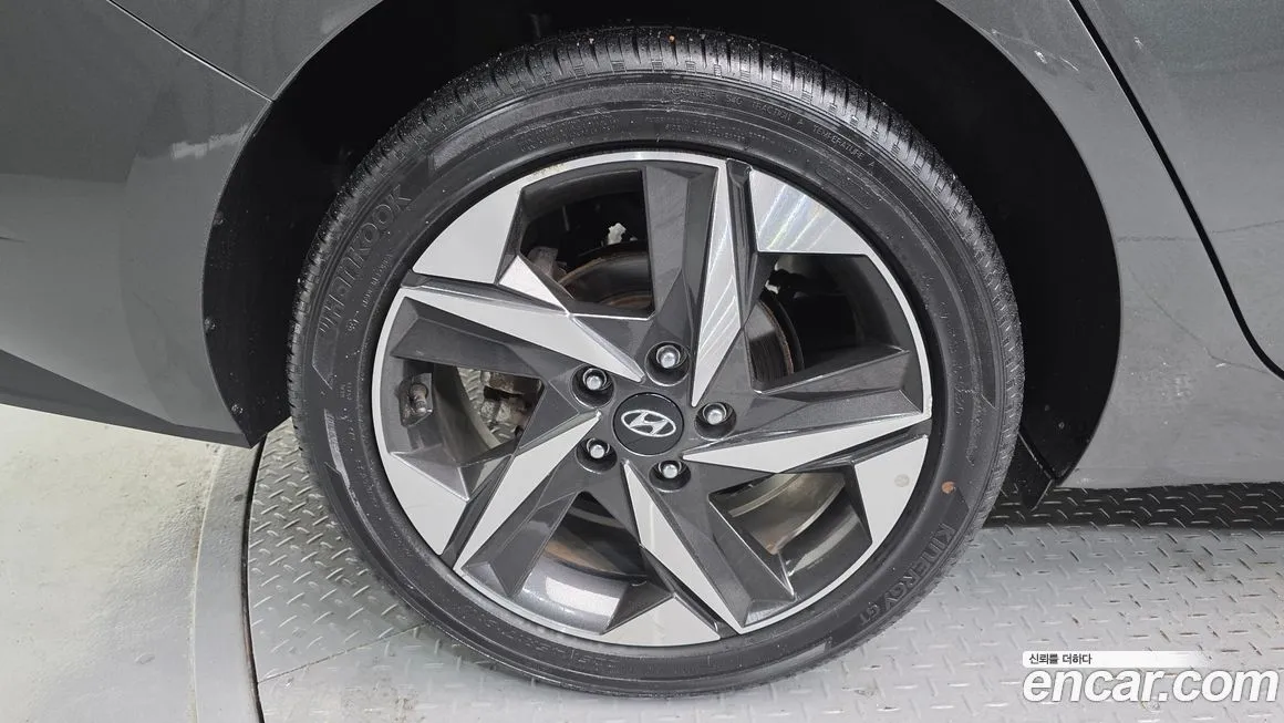 Hyundai AVANTE — фото 9