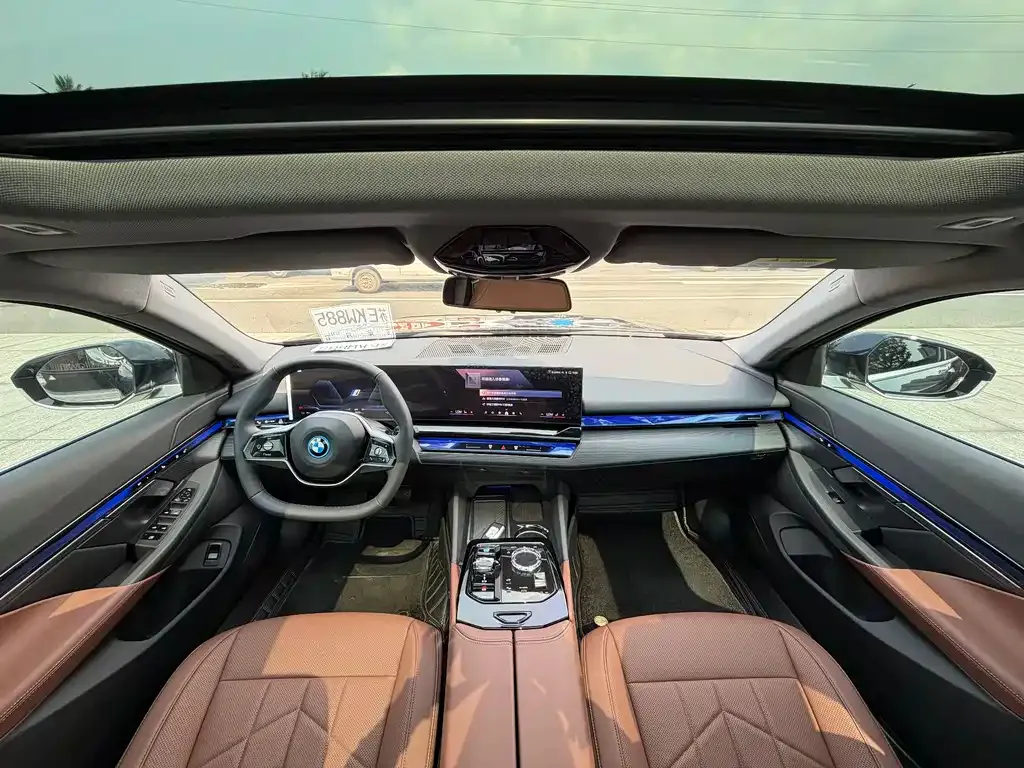 BMW i5 — фото 6