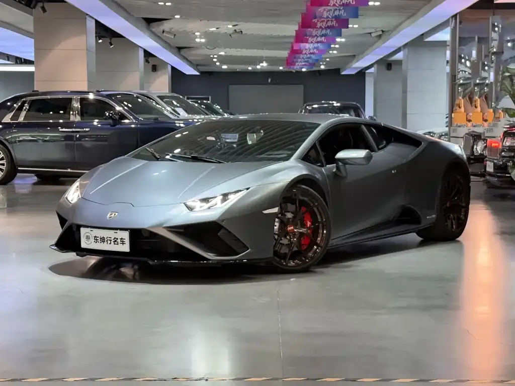 Lamborghini Huracan — фото 1
