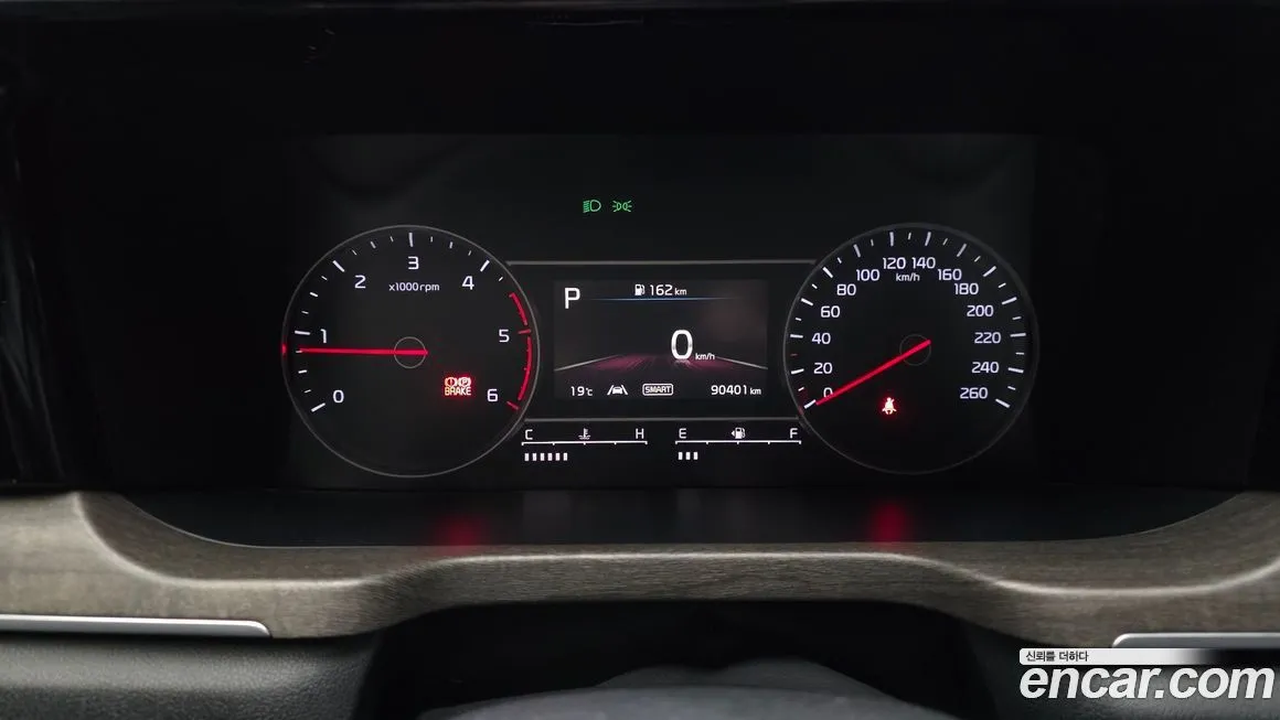Kia Sorento — фото 6