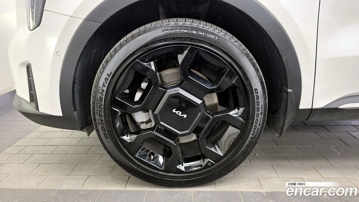 Kia Sorento — фото 9