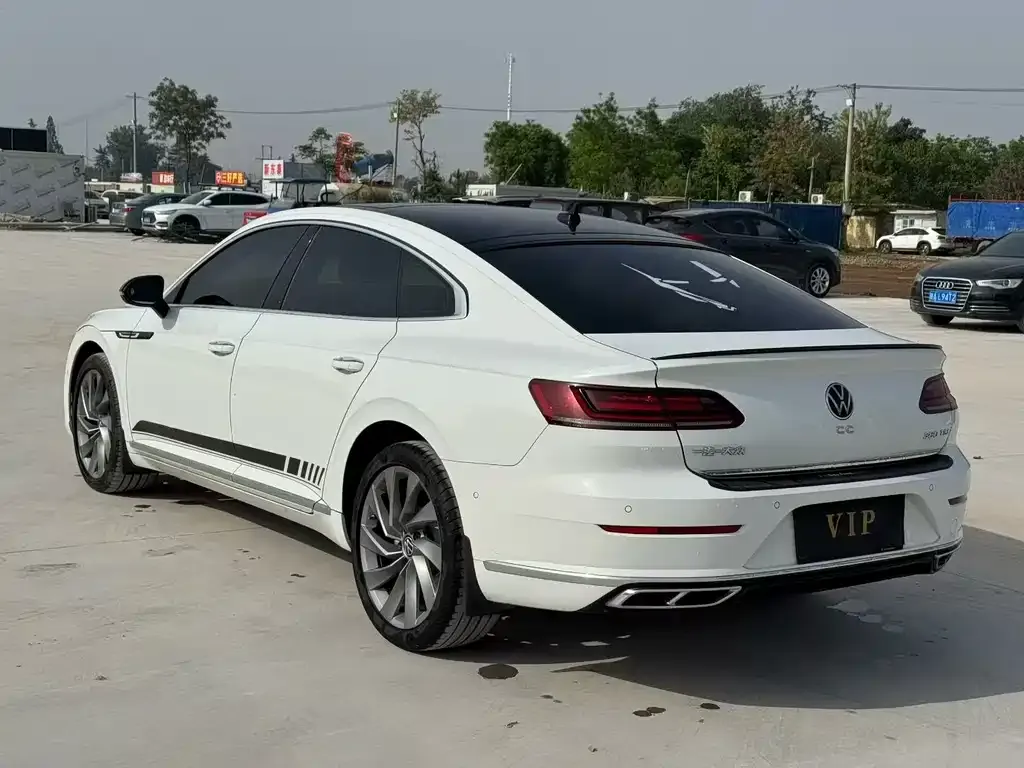 Volkswagen CC — фото 2