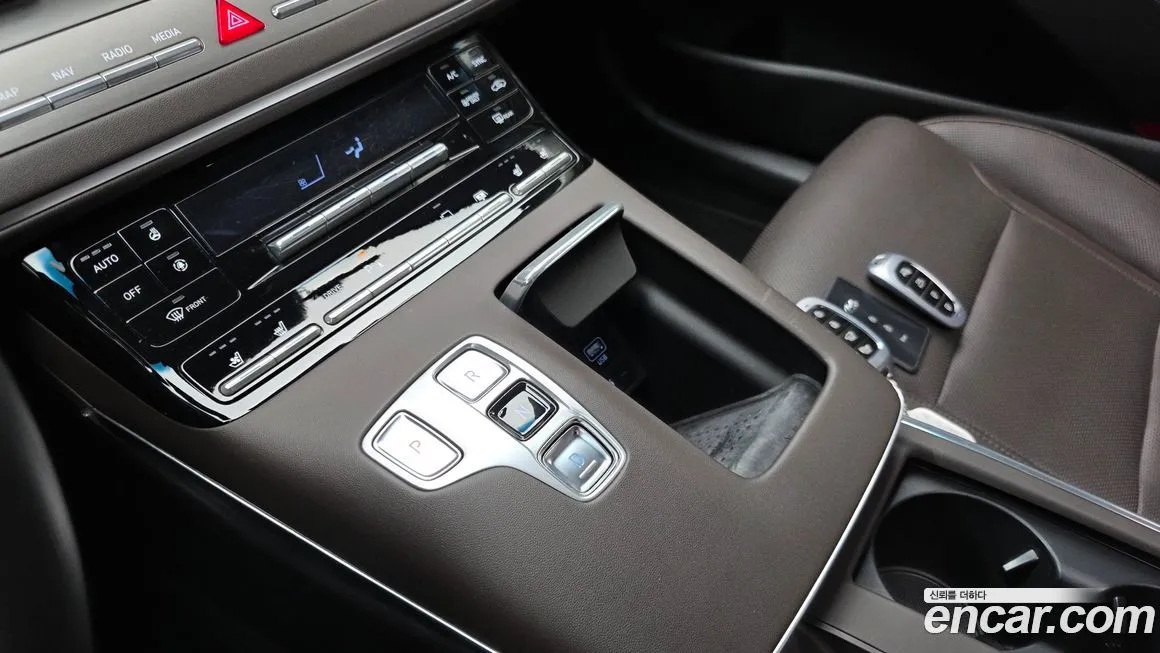 Hyundai Grandeur — фото 10