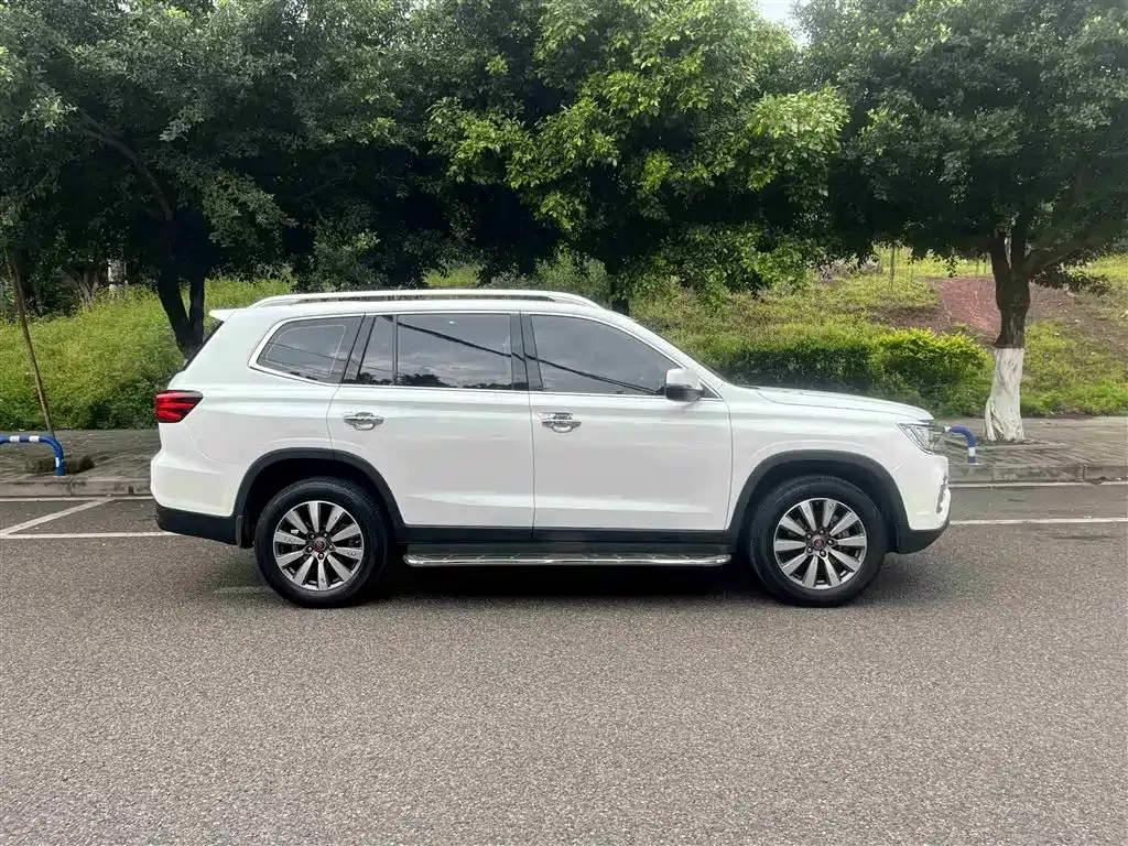Roewe RX8 — фото 8