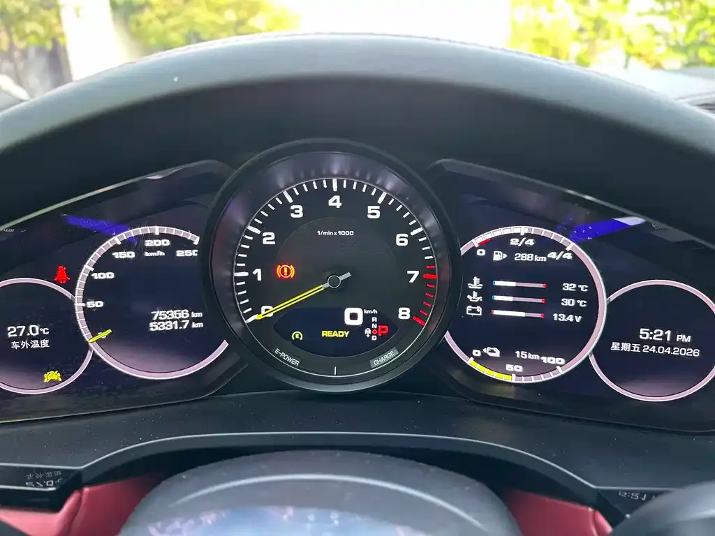 Porsche Cayenne Hybrid — фото 10