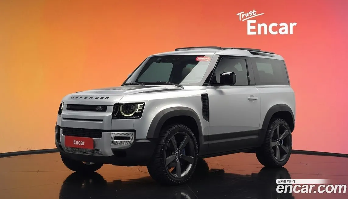 Land Rover Defender — фото 1