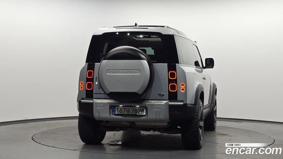 Land Rover Defender — фото 2
