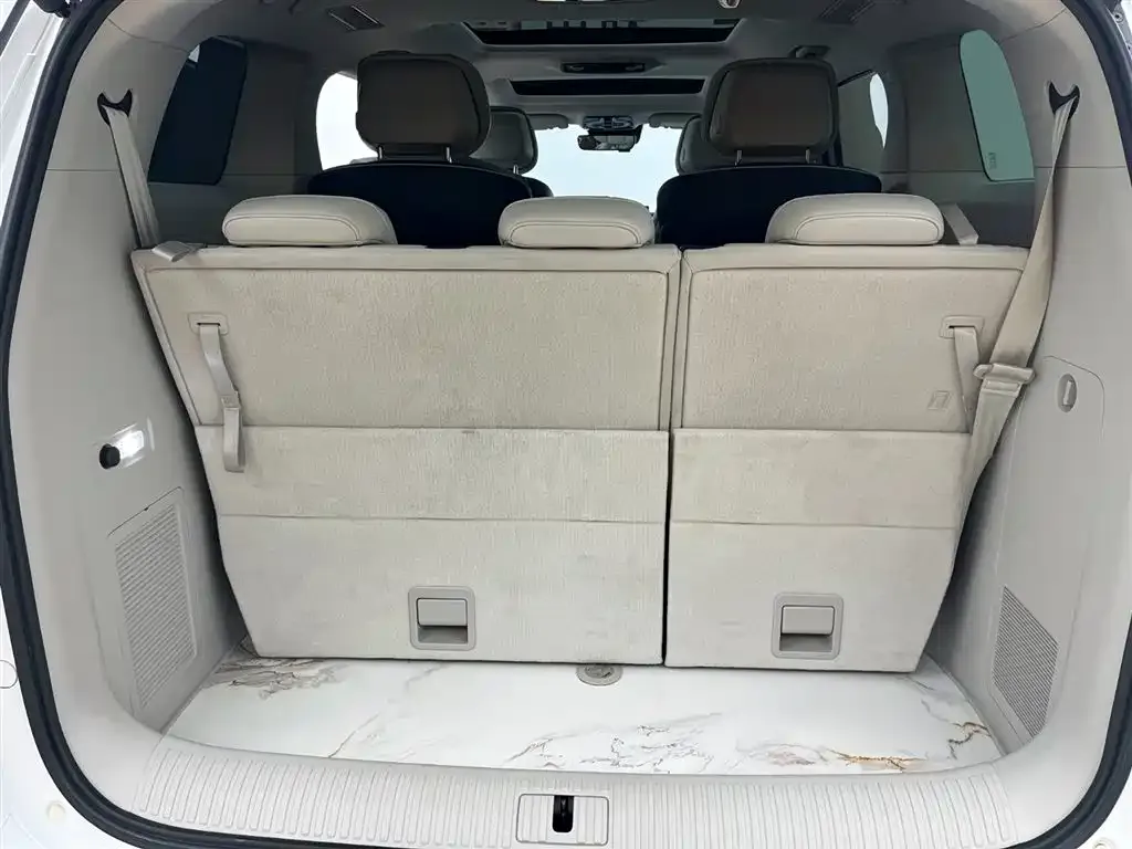 Roewe iMAX8 — фото 2