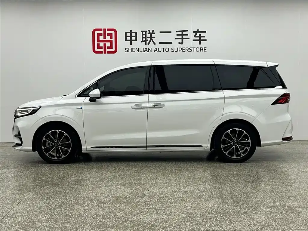 Roewe iMAX8 — фото 6