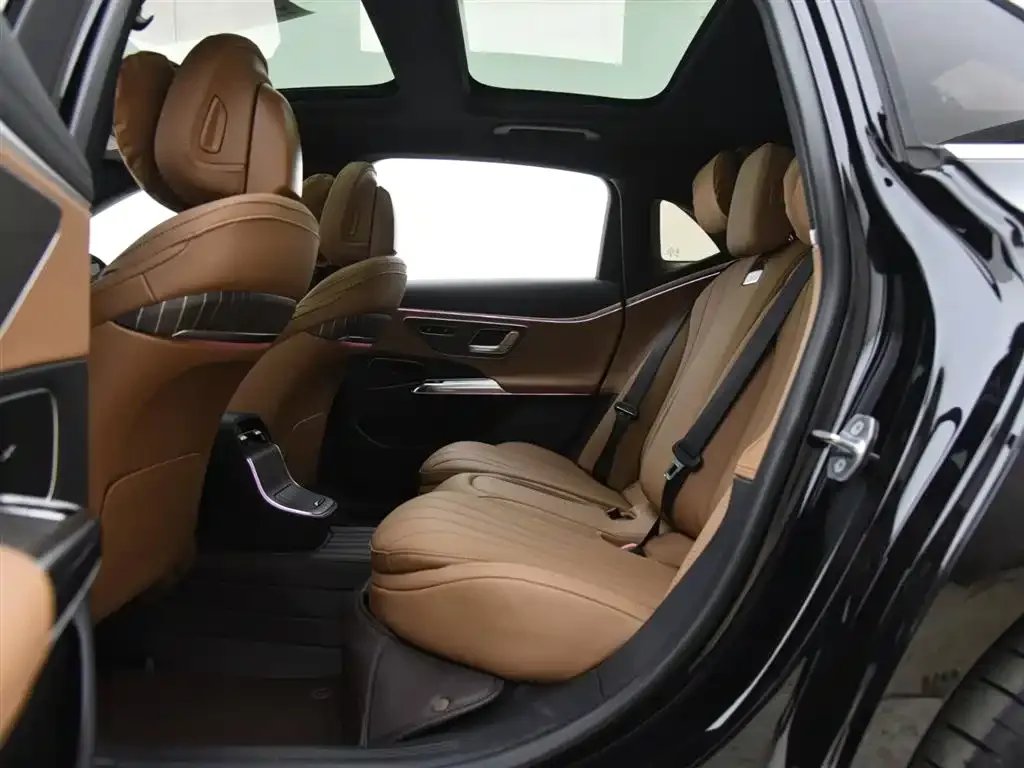 Mercedes-Benz E-Class New Energy — фото 10