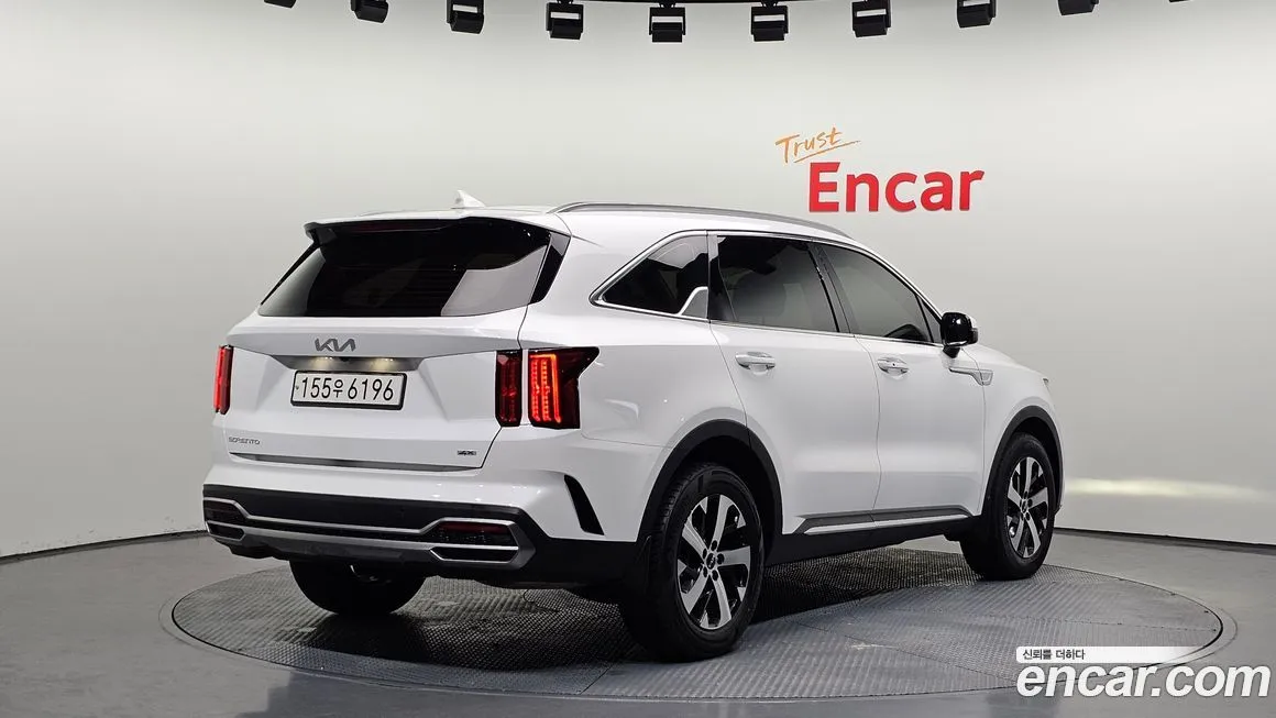 Kia Sorento — фото 5