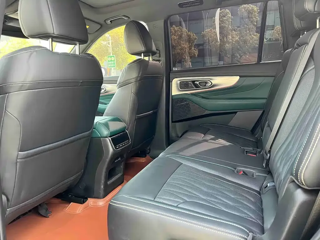 GAC Motor Trumpchi GS8 — фото 6