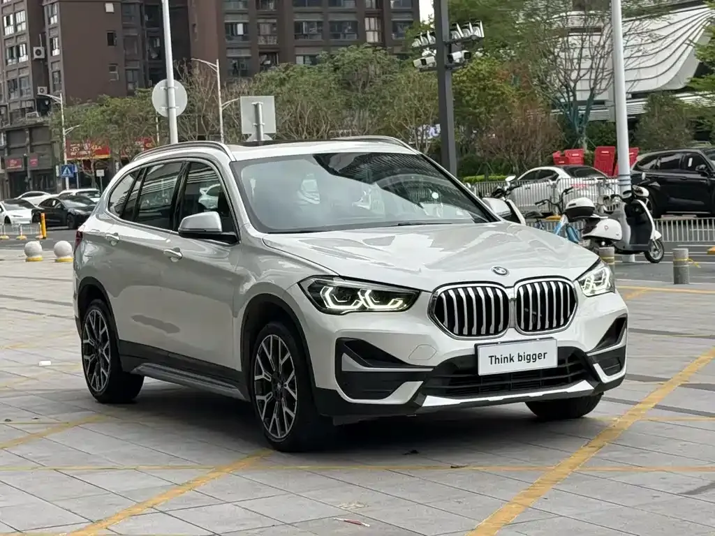 BMW X1 — фото 9