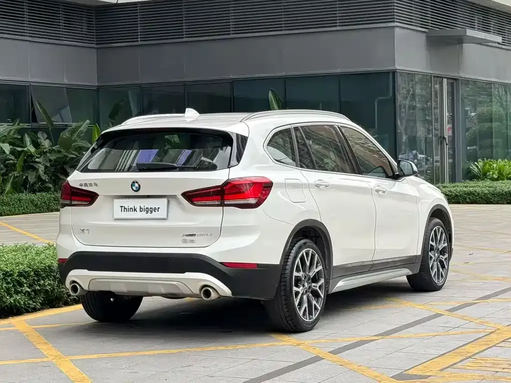 BMW X1 — фото 10