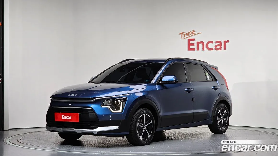 Kia Niro — фото 1