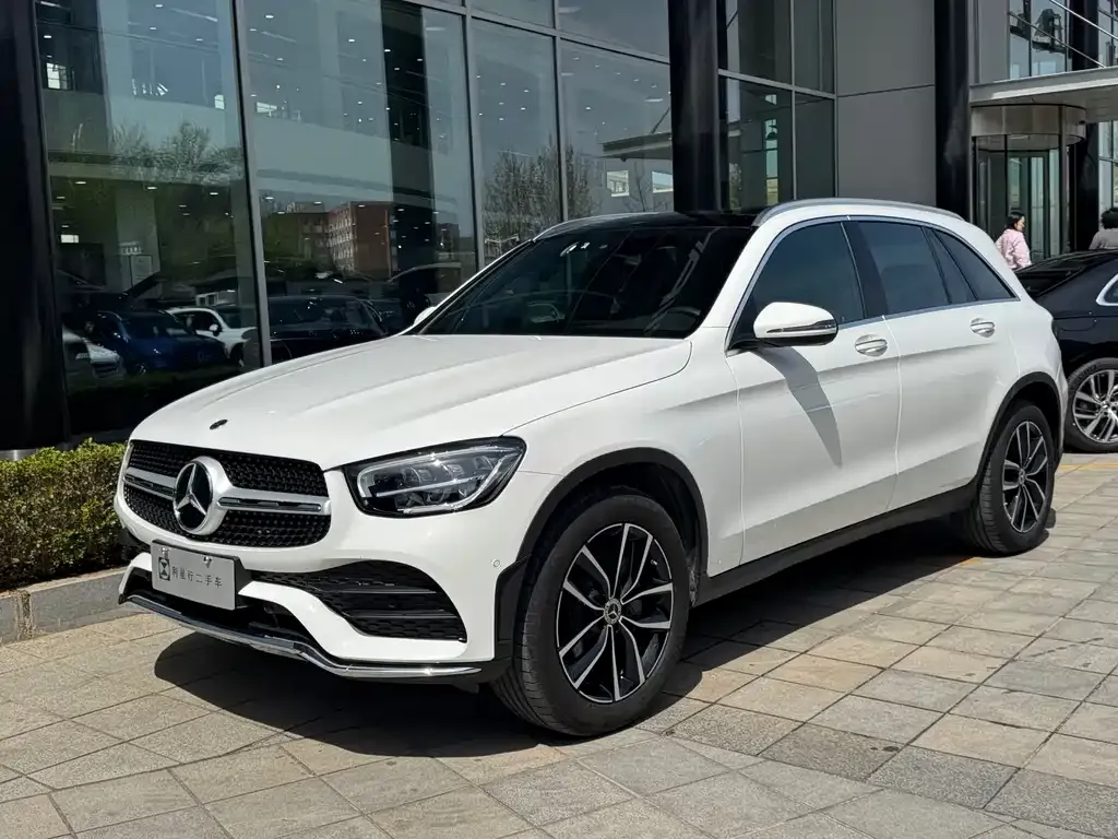 Mercedes-Benz GLC — фото 1