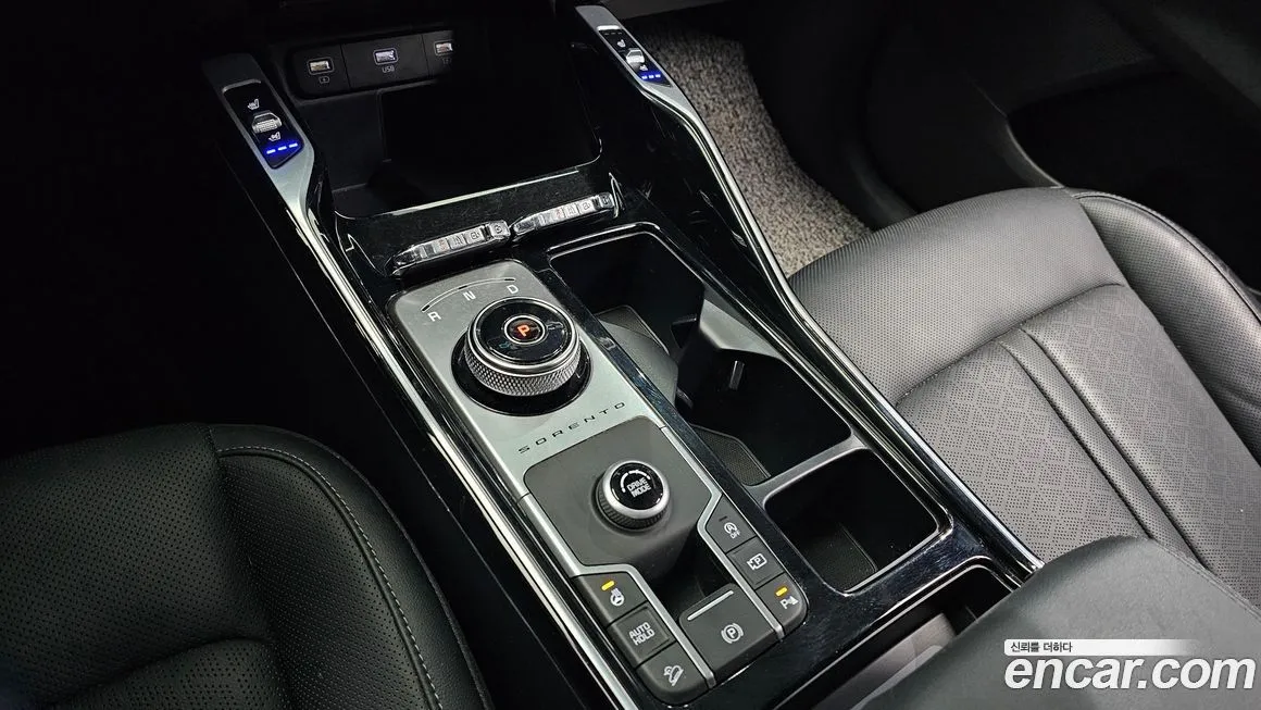Kia Sorento — фото 10