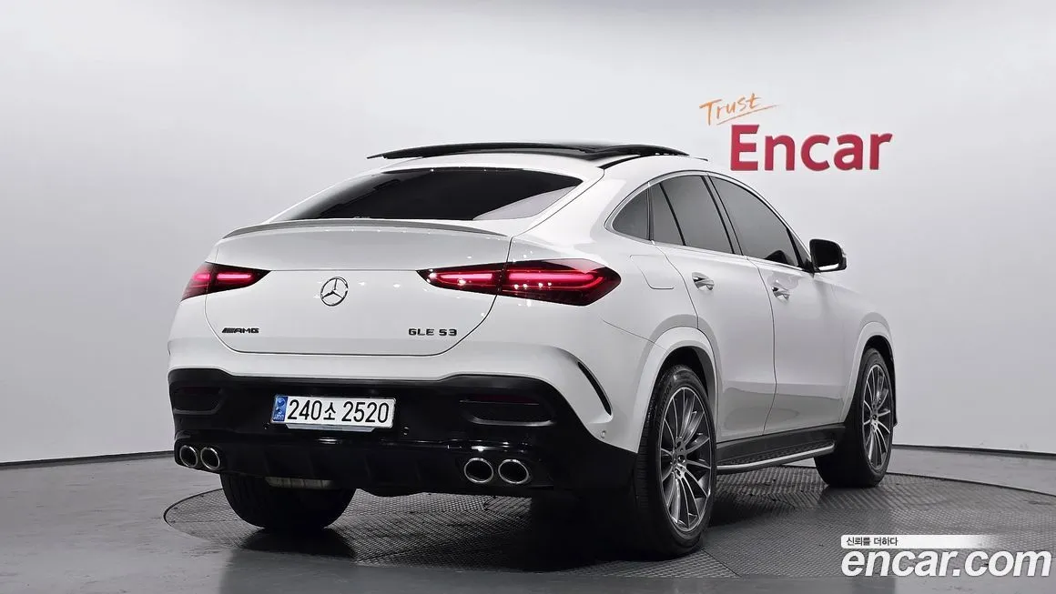 Mercedes-Benz GLE-Class — фото 9