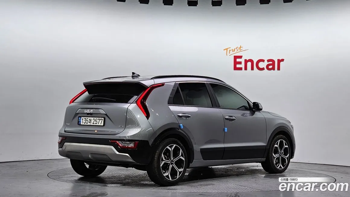 Kia Niro — фото 10