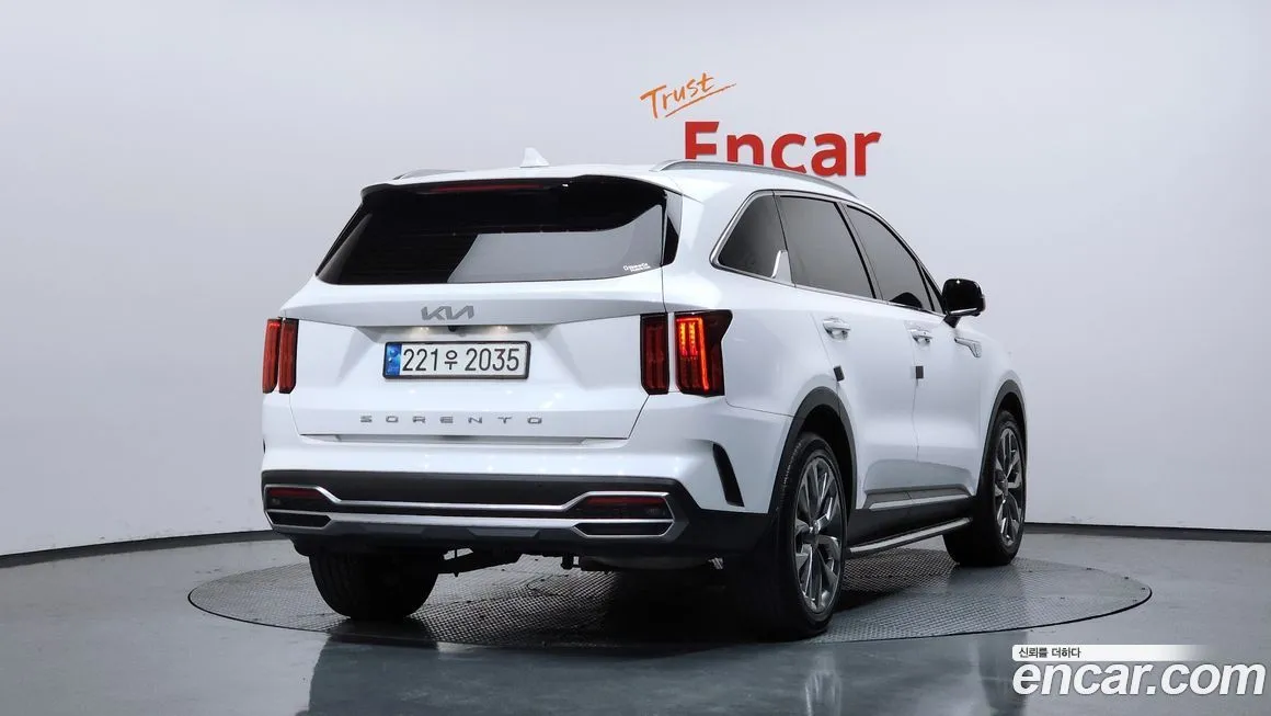 Kia Sorento — фото 4