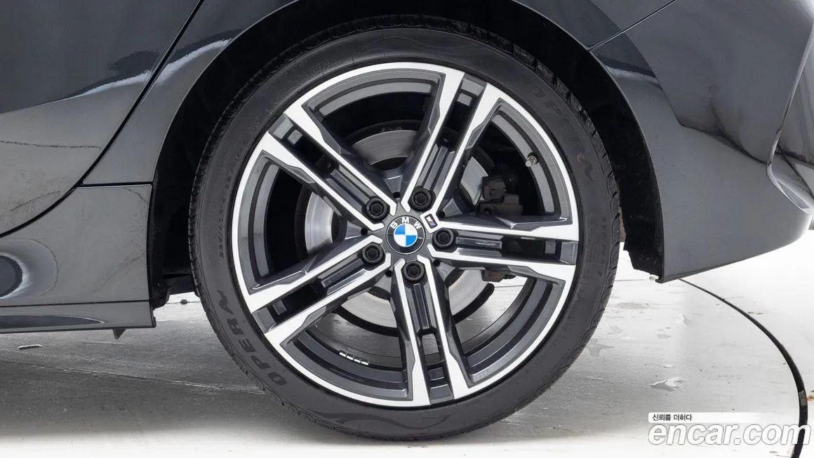 BMW 1-Series — фото 10