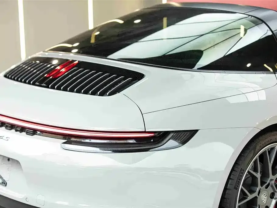 Porsche 911 — фото 10