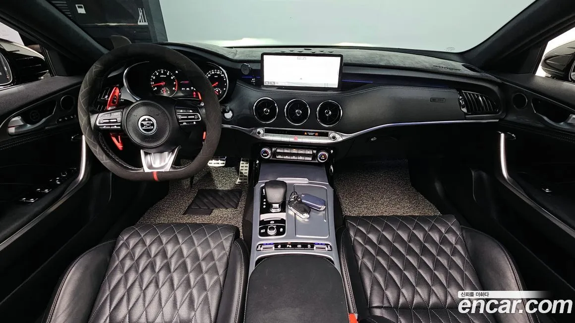 Kia Stinger — фото 10