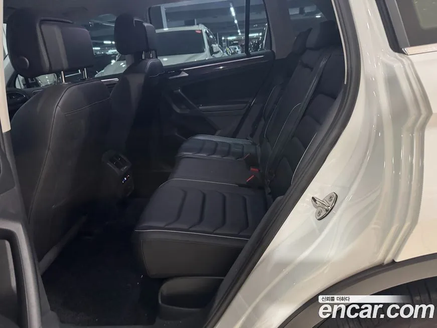 Volkswagen Tiguan — фото 9