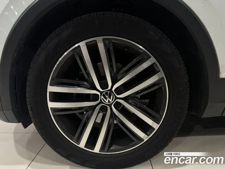 Volkswagen Tiguan — фото 2