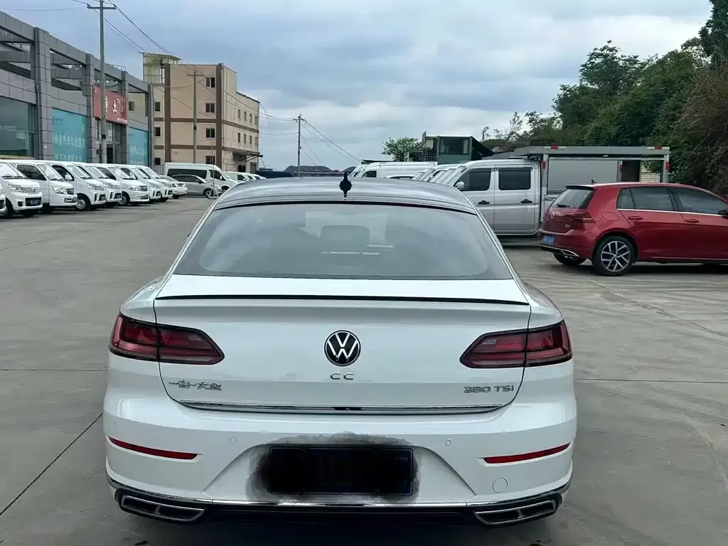Volkswagen CC — фото 3