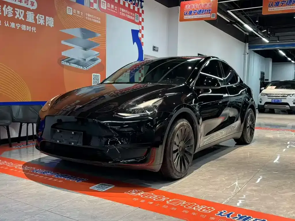 Tesla Model Y — фото 7