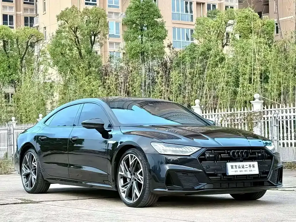 Audi A7L — фото 8