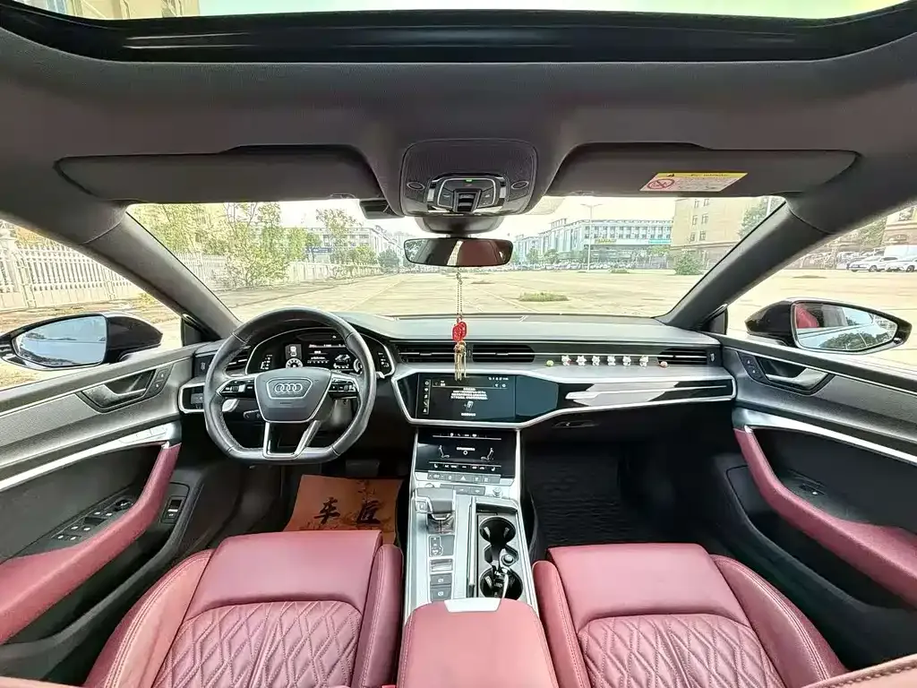 Audi A7L — фото 2