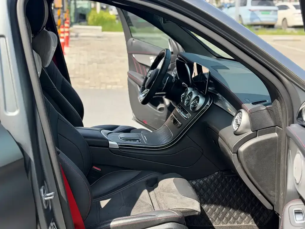Mercedes-Benz GLC AMG — фото 3
