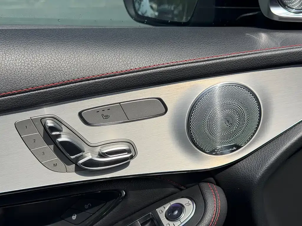 Mercedes-Benz GLC AMG — фото 10