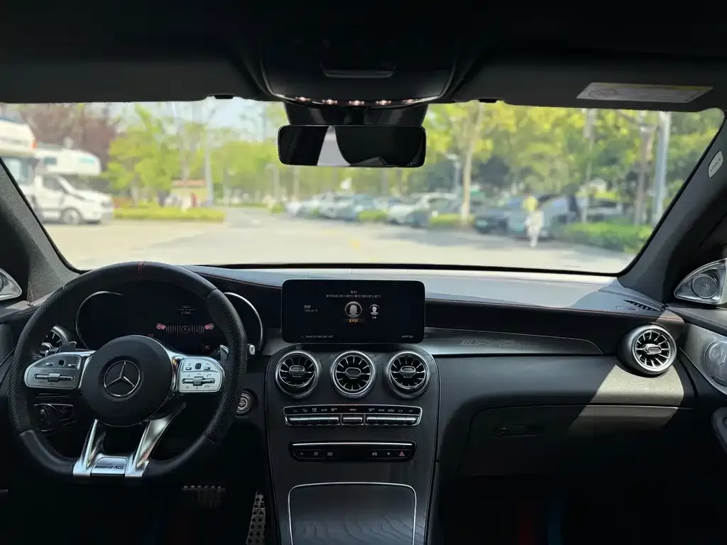 Mercedes-Benz GLC AMG — фото 2