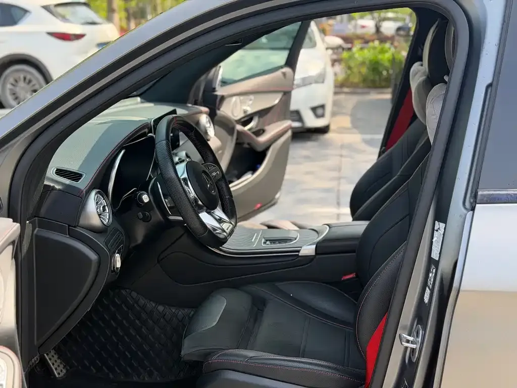Mercedes-Benz GLC AMG — фото 6