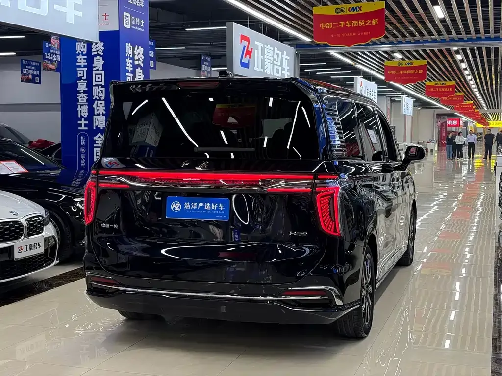 Hongqi HQ9 — фото 6