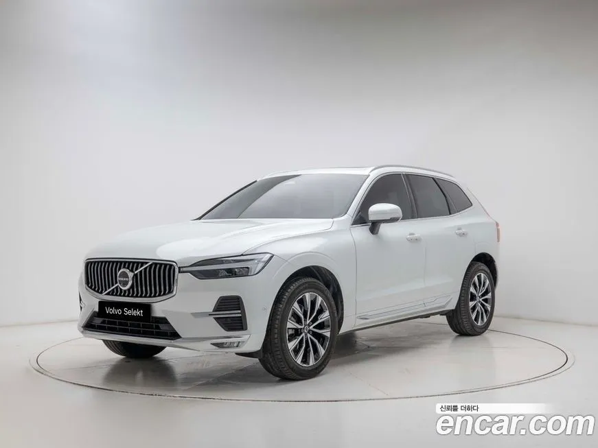 Volvo XC60 — фото 1