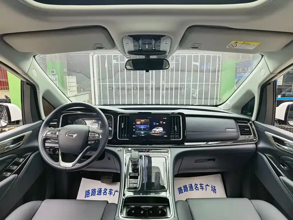 GAC Motor Trumpchi M8 — фото 3