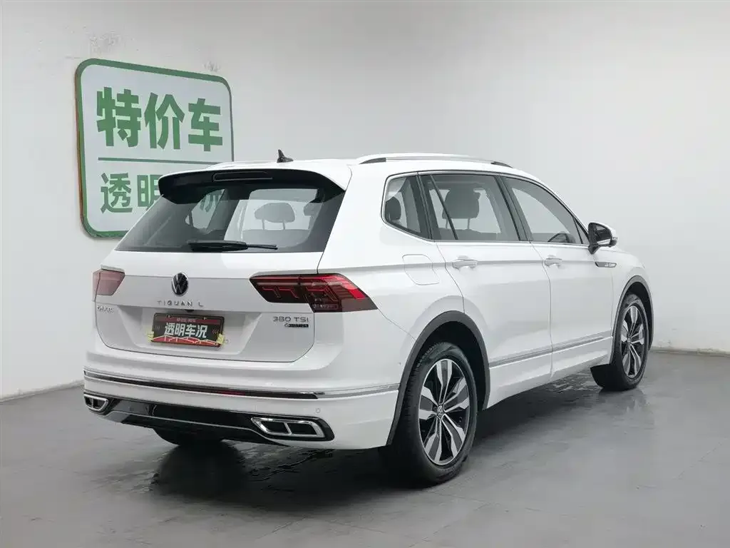 Volkswagen Tiguan L — фото 7