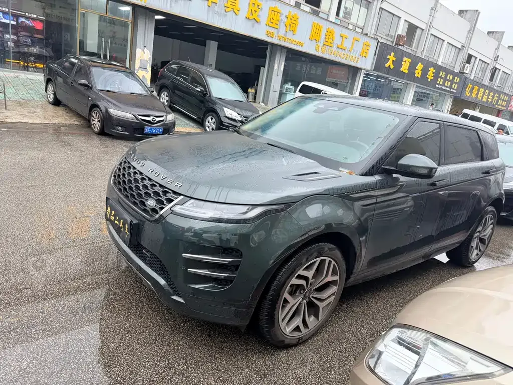 Land Rover Evoque — фото 1