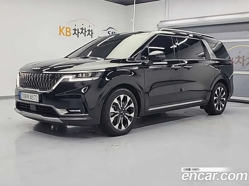 Kia Carnival — фото 1
